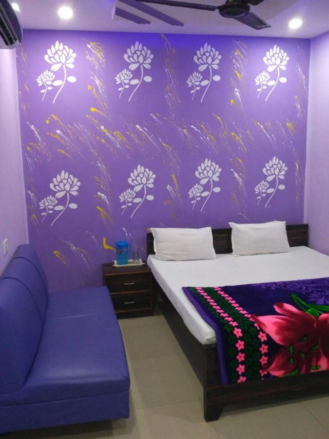 Hotel Atithi Galaxy Kanpur Buitenkant foto